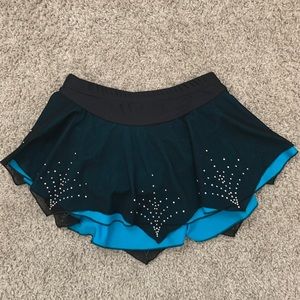 Figure skating skirt, size 24/age 8